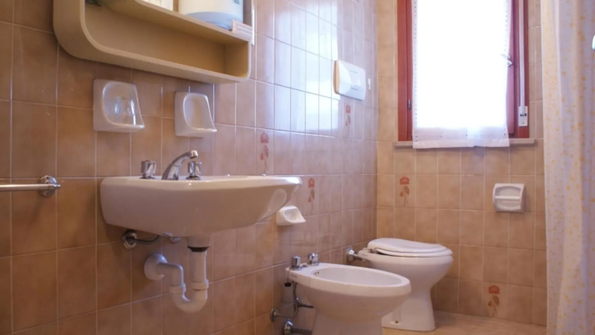 Flat In Wonderful Resort With Swimming Pools Bibione 0*,  Italy