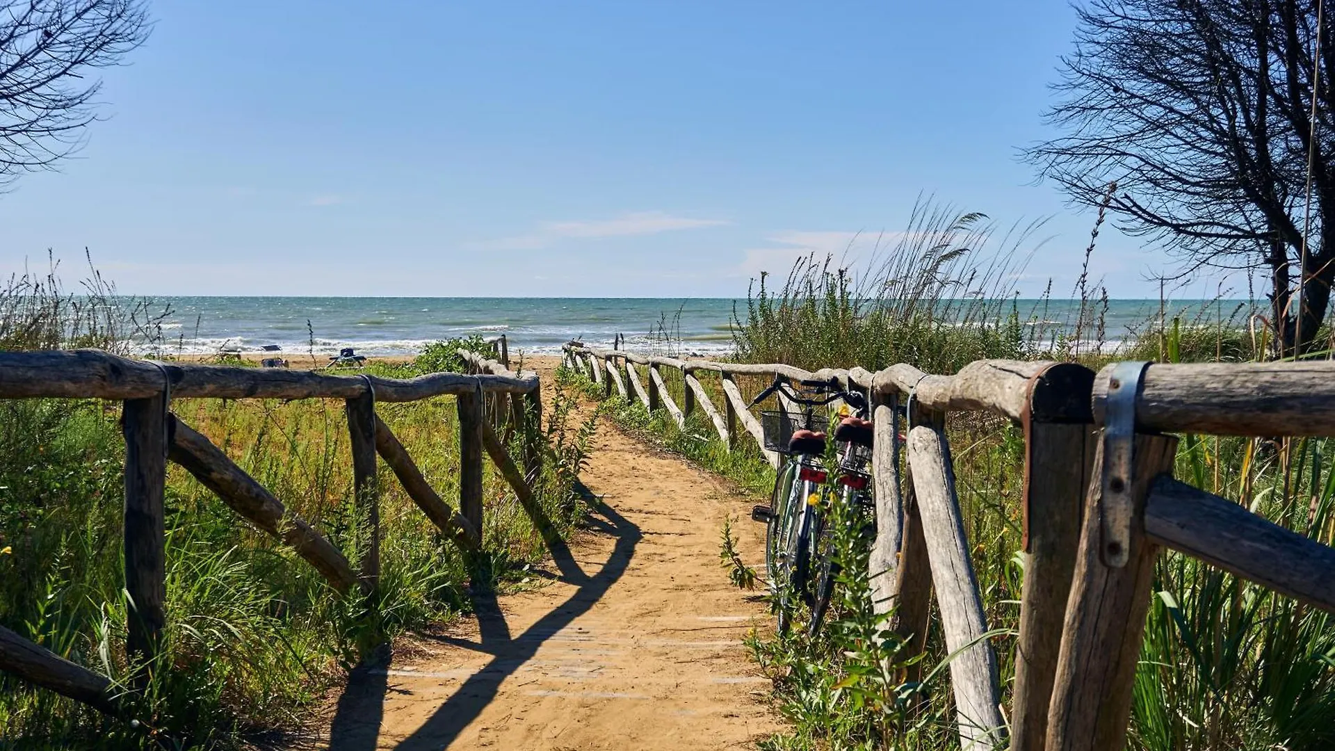 Flat In Wonderful Resort With Swimming Pools Bibione 0*,  Italy